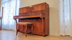 Nu har vi ett piano!